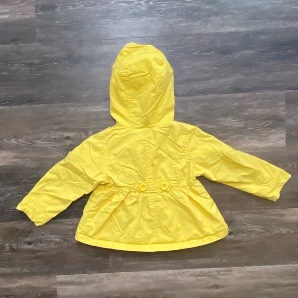 US Polo Assn Yellow Jacket with Hood Polka Dots Inside Children’s Size 5 - Picture 5 of 12